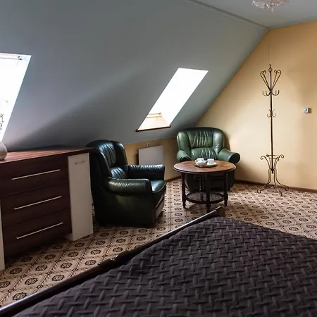 Ommo Hotel *